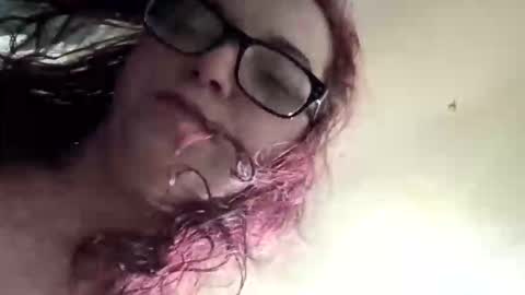 mimi142 online show from April 2, 9:34 pm