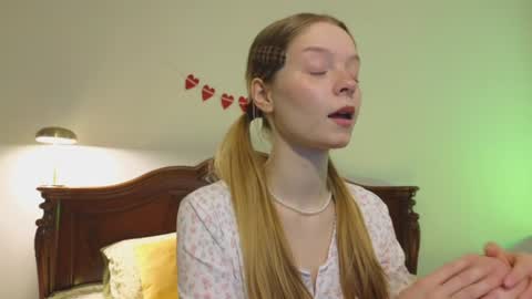 mimichelle online show from December 10, 2:48 am