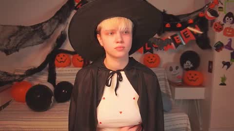 Sonya online show from November 1, 1:26 pm