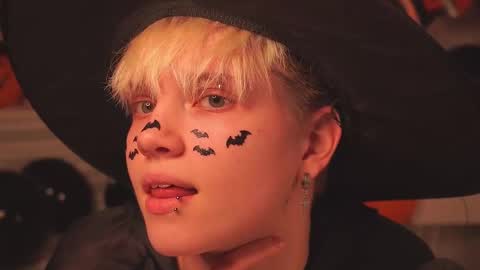 Sonya online show from October 31, 1:15 pm