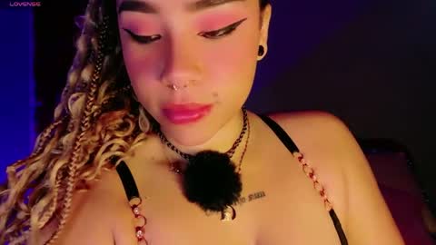 mimirodriguezz online show from May 30, 4:21 am
