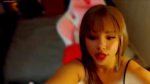 mimirodriguezz online show from February 24, 8:04 am