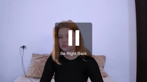 hi Im Mina  online show from October 26, 2:40 am