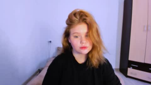 hi Im Mina  online show from November 11, 3:02 am