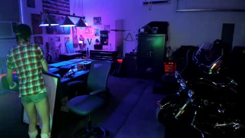 Mindy Mars online show from April 3, 11:19 am