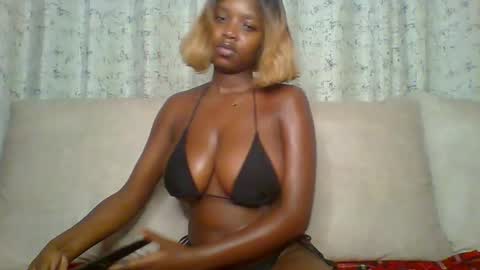 STRAWBERRY online show from January 22, 9:11 pm