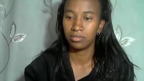 minouch211907 online show from March 31, 4:01 am