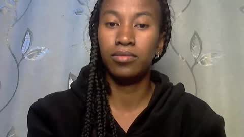 minouch211907 online show from April 21, 2:48 am