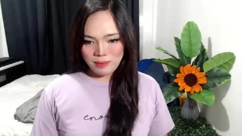 Mira Bella online show from April 10, 8:42 am