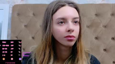 mira_lynxx online show from February 10, 3:31 am