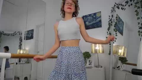 mira_marni online show from September 26, 11:52 am