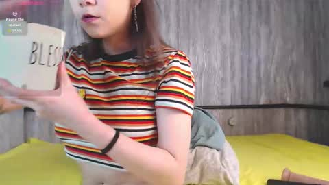 mira_one_ online show from March 10, 8:40 am