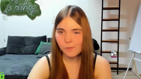 miraa_bloom online show from February 5, 6:33 pm