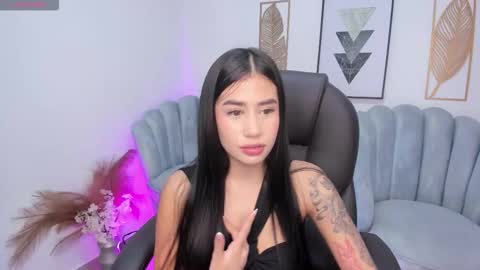 miranda_crawfor online show from March 2, 5:19 am