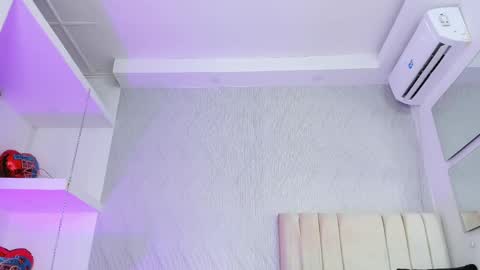 Miranda online show from March 7, 10:54 pm