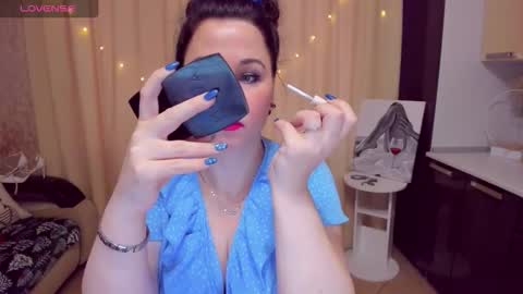 MirandaDyson online show from February 1, 11:09 am