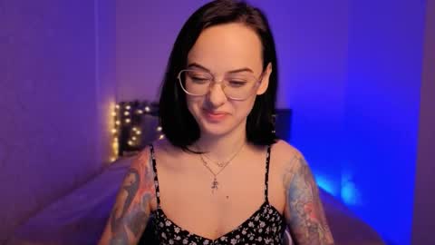 MiraSkyy online show from February 8, 7:28 pm