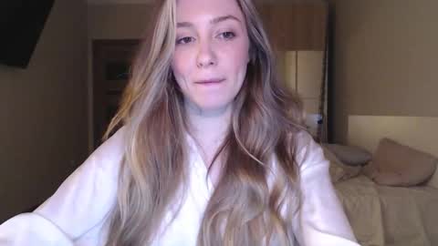 Snapshot of mirassun chatting on October 19, 11:29 pm mirassun online show from October 19, 11:29 pm