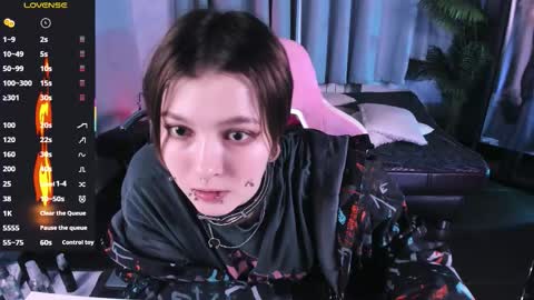 Snapshot of miravelle chatting on October 19, 9:28 pm MiraVelle online show from October 19, 9:28 pm