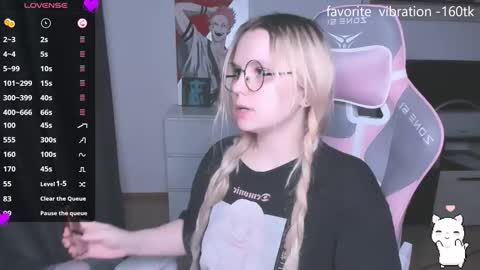 Snapshot of miray_kuriyama chatting on October 15, 1:19 am Kira online show from October 15, 1:19 am