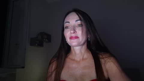 Christina online show from July 1, 9:58 pm