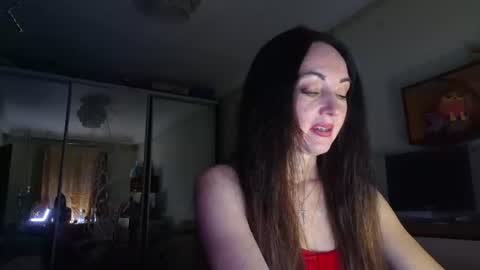 Christina online show from June 15, 9:15 pm