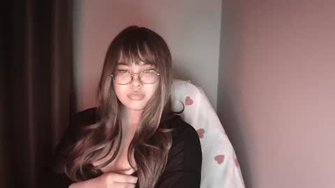 mireviass online show from July 23, 7:33 pm