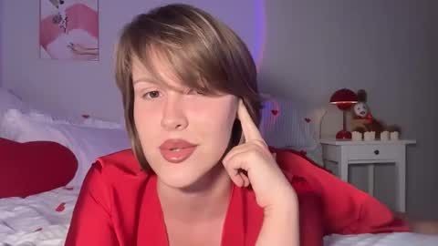 Shelley online show from December 3, 5:04 pm