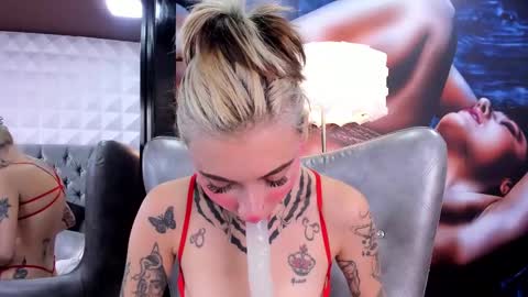Snapshot of miss___angel chatting on March 4, 6:18 pm miss___angel online show from March 4, 6:18 pm