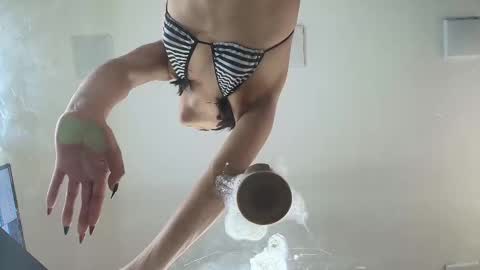 Snapshot of miss__martina chatting on September 13, 6:27 pm Martina online show from September 13, 6:27 pm