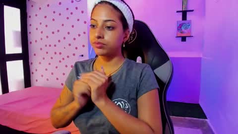 Snapshot of miss_akemi chatting on September 10, 1:33 pm Akemi 3 online show from September 10, 1:33 pm