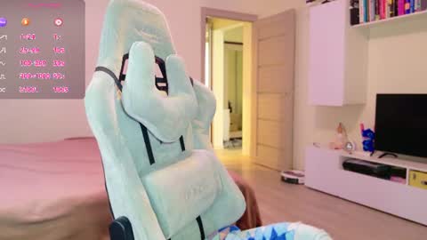 Anna online show from July 28, 12:48 pm