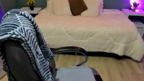 Cataleya online show from October 27, 12:01 pm