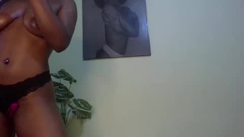 miss_cisca online show from March 4, 5:32 am