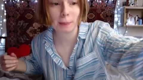 Elis online show from February 5, 12:06 pm