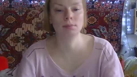 Elis online show from March 9, 10:40 am