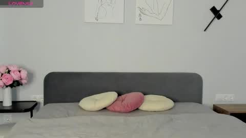 Emily online show from March 7, 1:40 pm