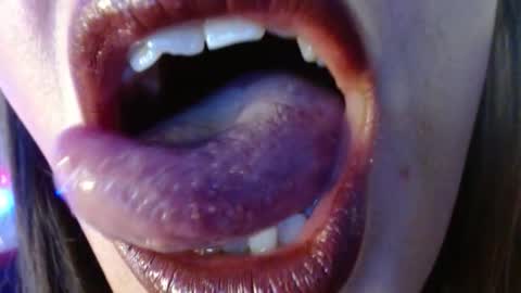 Miss Evoleth online show from March 26, 10:00 pm