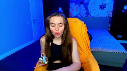 miss_kiten online show from June 20, 8:34 pm