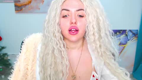 Snapshot of miss_kiten chatting on February 24, 5:30 am miss_kiten online show from February 24, 5:30 am