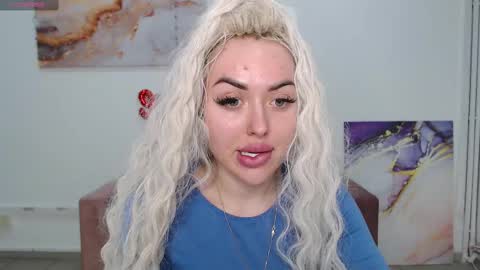 Snapshot of miss_kiten chatting on March 11, 12:28 pm miss_kiten online show from March 11, 12:28 pm