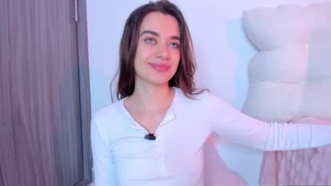 Alana online show from March 7, 1:23 am