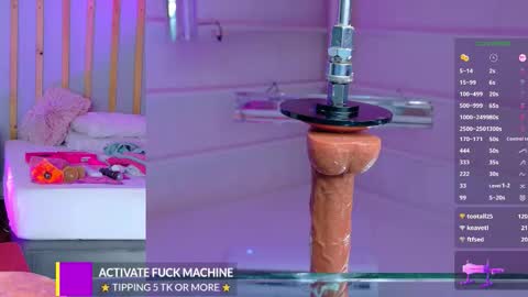  Miss Pawi online show from October 18, 9:38 pm