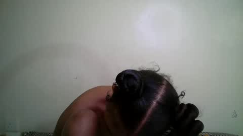 miss_rihanna2 online show from March 15, 8:33 pm