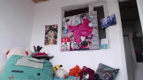 Snapshot of miss_spy chatting on September 30, 3:50 pm Kortana 2.0 dont forget thumbs up and follow me on twitter online show from September 30, 3:50 pm