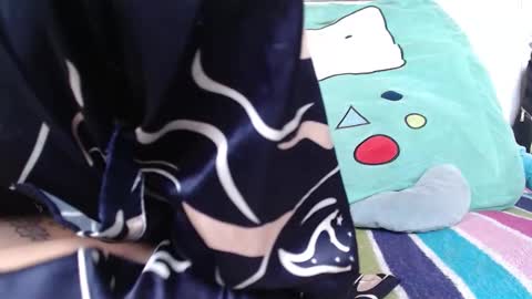 Kortana 2.0 dont forget thumbs up and follow me on twitter online show from December 18, 4:45 pm