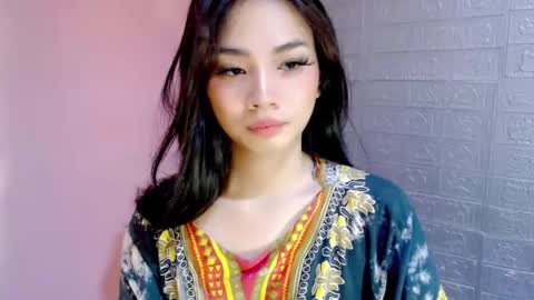 Snapshot of miss_sweety_17 chatting on January 13, 1:45 am Jean Marie online show from January 13, 1:45 am