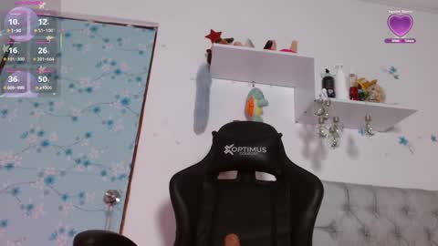 hanna    online show from September 18, 1:48 am