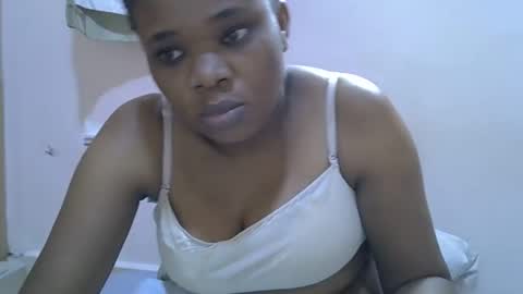 miss_velour online show from March 26, 12:18 pm