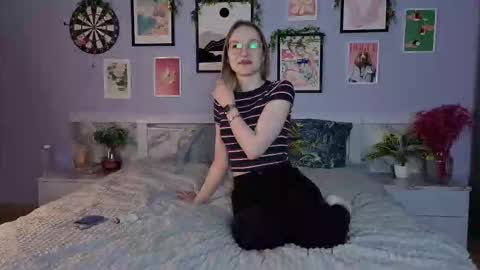 missadelletrix online show from November 13, 11:31 am